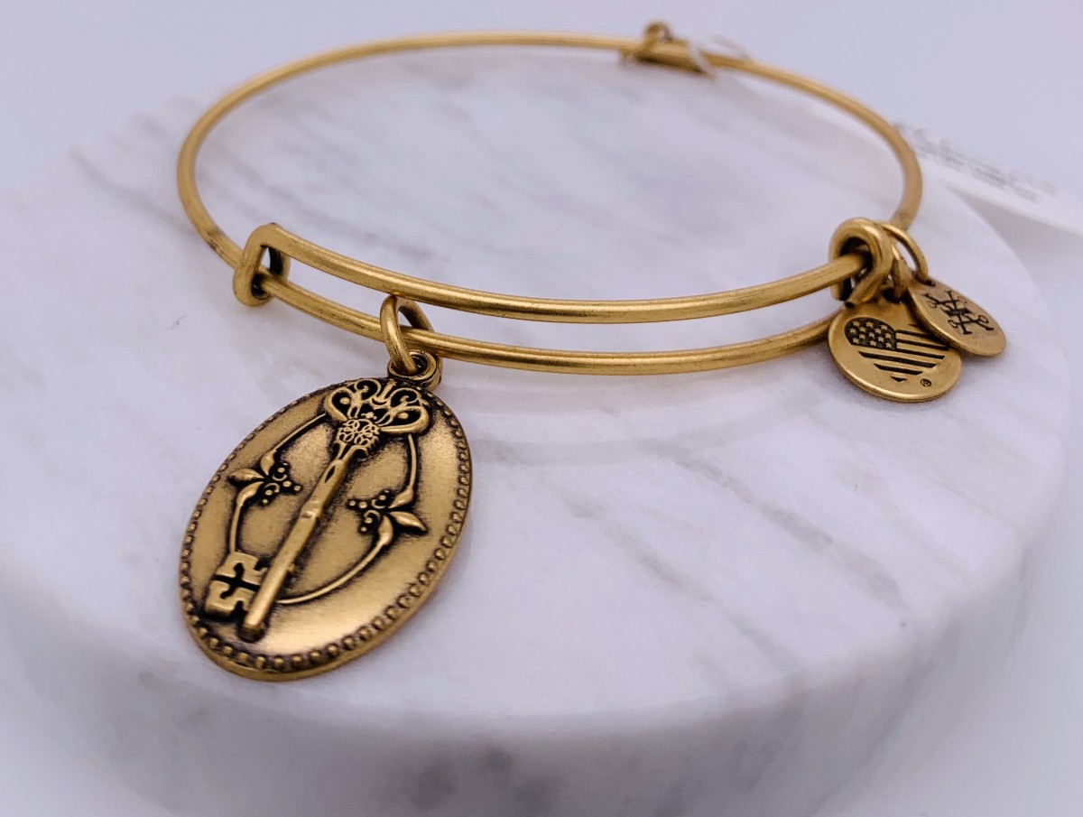 This is the best affordable Alex and Ani bracelet dupe on Amazon